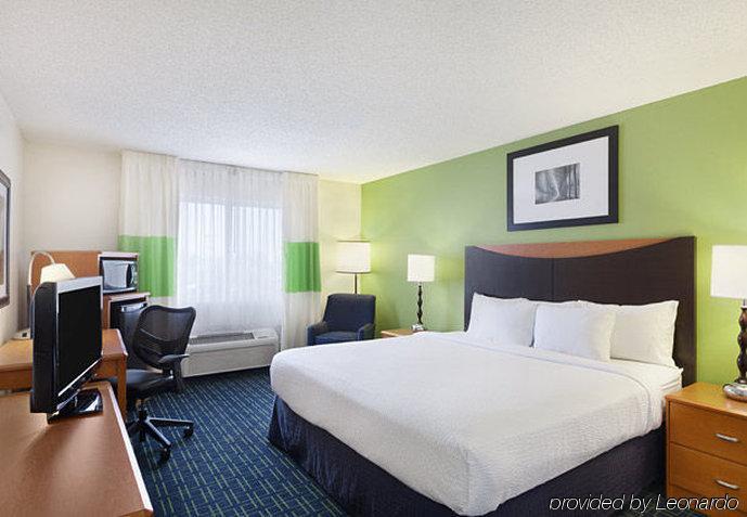 Fairfield Inn & Suites Midland Exterior photo